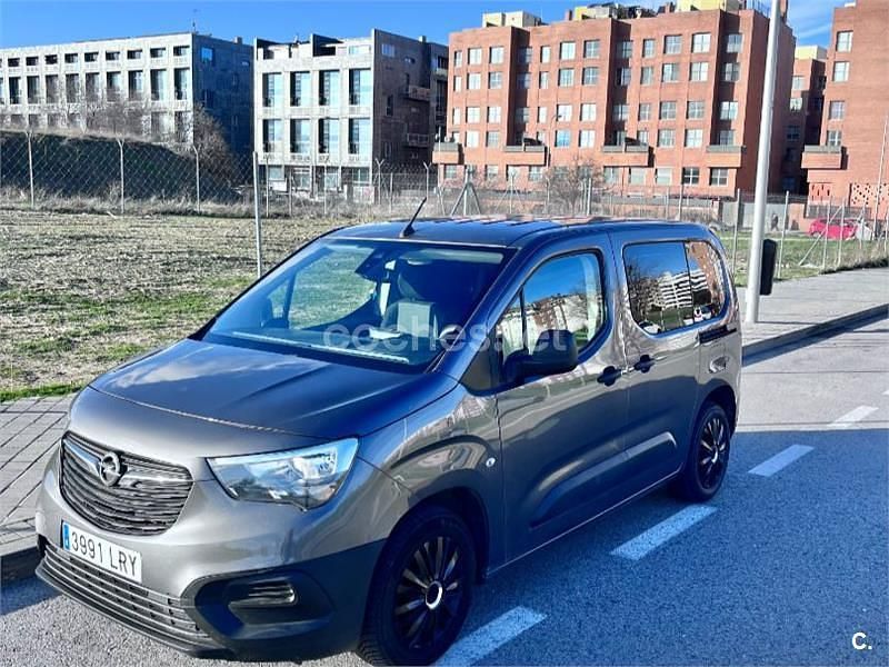 Usado Opel Combo Life Elegance 102 CV (75 kW) 2021 Gris / plata Monovolumen