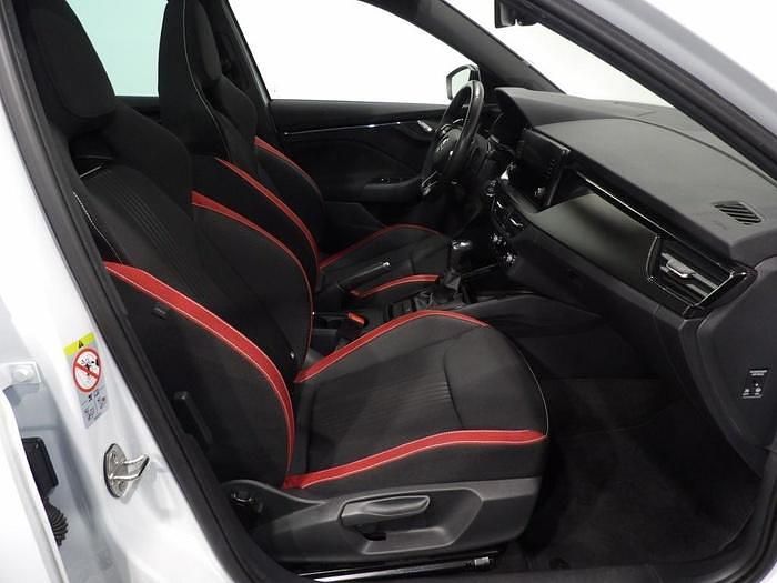 Usado Skoda Kamiq Monte Carlo 150 CV (110 kW) 2022 Blanco SUV