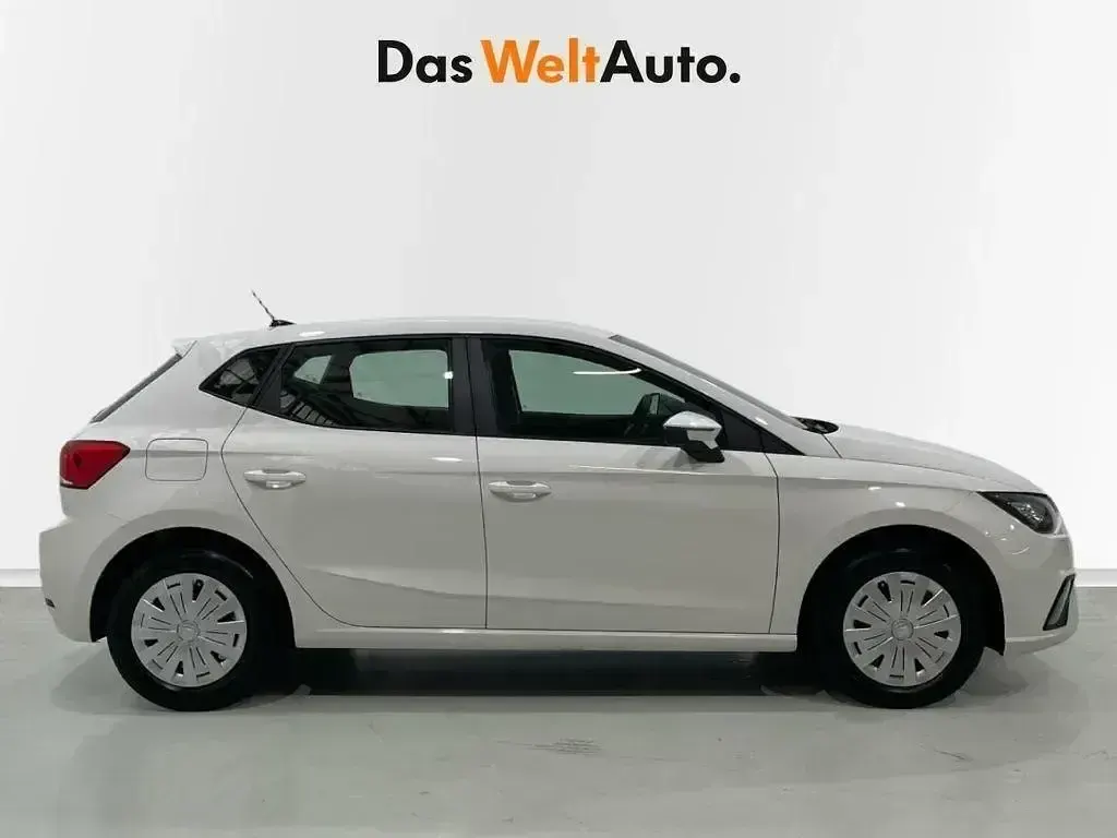 Usado Seat Ibiza Reference 80 CV (58 kW) 2023 Blanco Utilitario