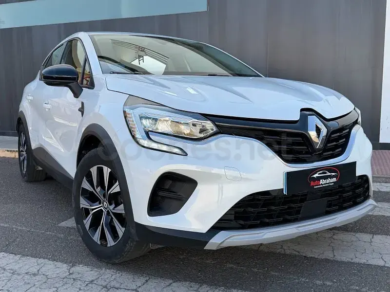 Usado Renault Captur Equilibre 100 CV (73 kW) 2023 Blanco SUV