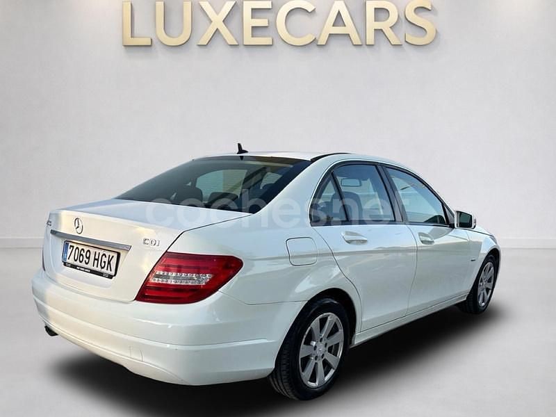 Usado Mercedes C200 Edition 136 CV (100 kW) 2011 Blanco Berlina