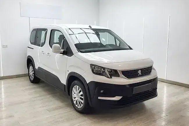 Usado Peugeot Rifter Active 102 CV (75 kW) 2021 Blanco Monovolumen
