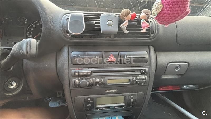 Usado Seat Toledo 102 CV (75 kW) 2004 Negro Berlina