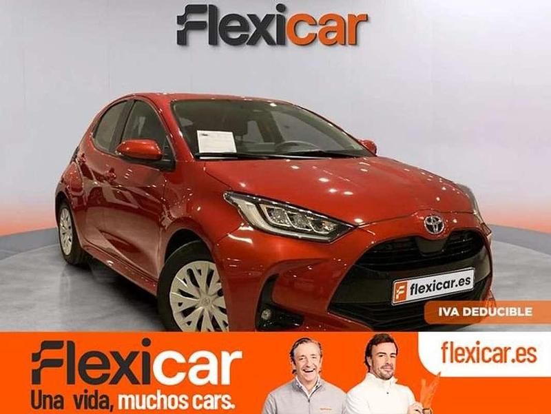 Usado Toyota Yaris Hybrid Active 116 CV (85 kW) 2023 Utilitario
