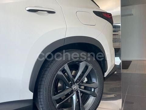 Usado Lexus NX350h Executive Line 197 CV (144 kW) 2025 Blanco SUV