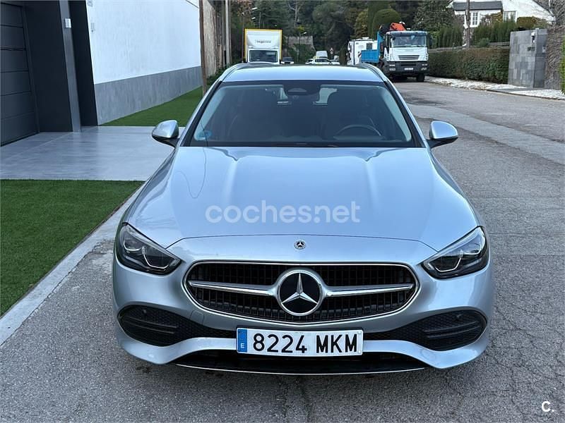 Usado Mercedes C200 204 CV (150 kW) 2023 Gris / plata Familiar