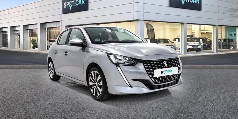 Usado Peugeot 208 Active 102 CV (75 kW) 2023 Gris Utilitario