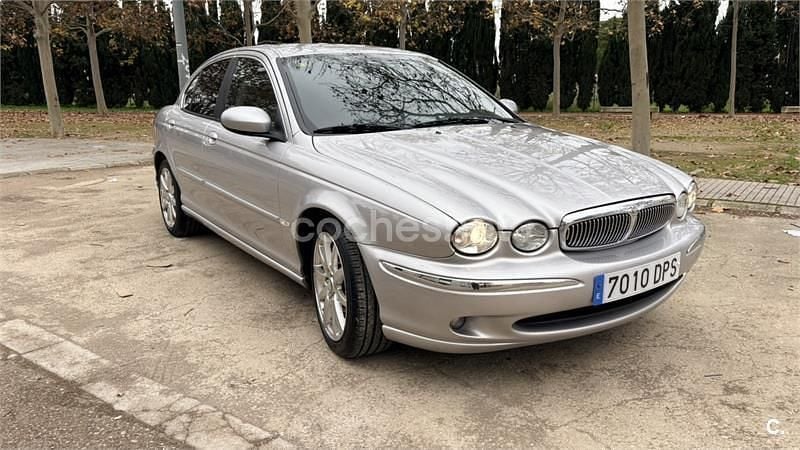 Usado Jaguar X-type Executive 155 CV (114 kW) 2005 Gris / plata Berlina