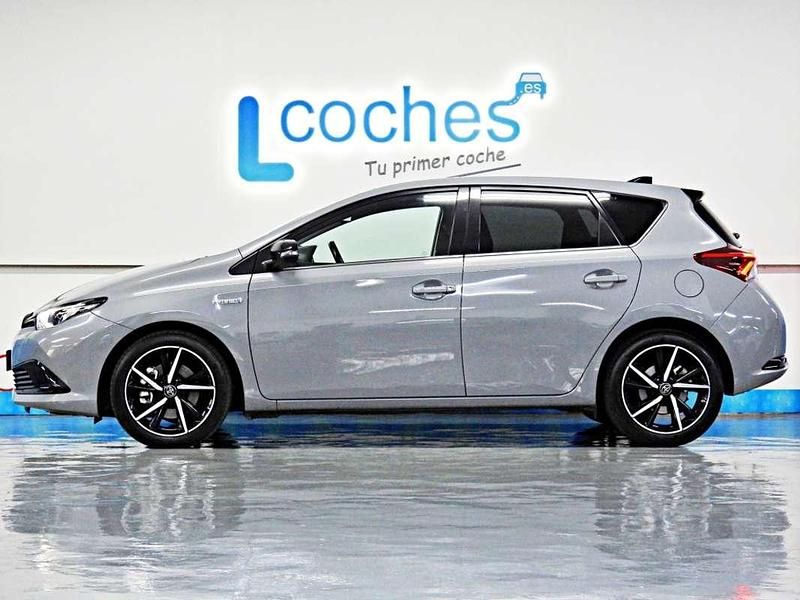 Gris Usado 2018 Toyota Auris Hybrid Edition Utilitario | 17.990 € (Un poco caro) - Imagen 1/4