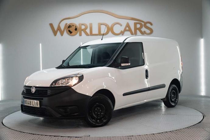 Usado Fiat Doblò 95 CV (69 kW) 2021 Monovolumen