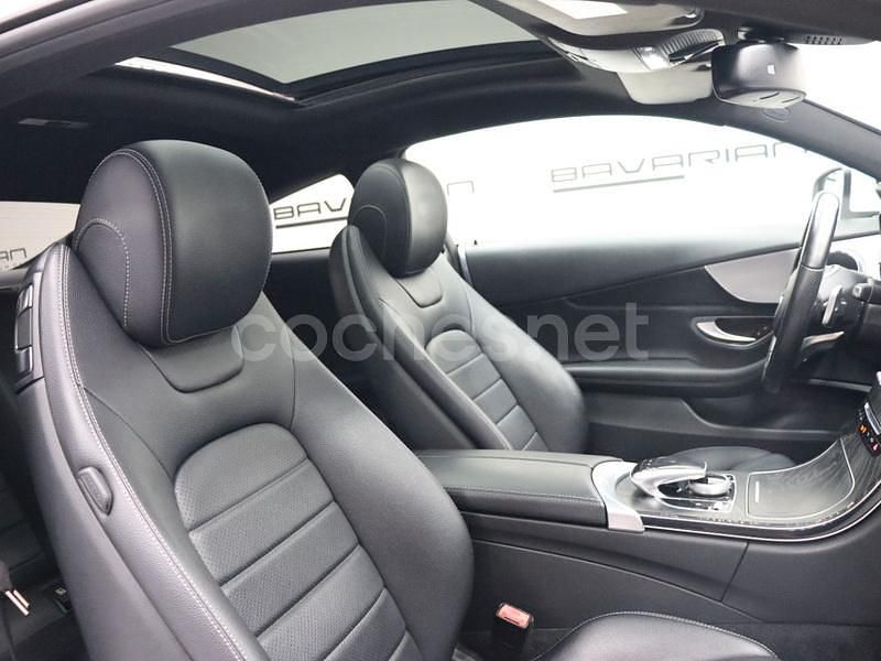 Usado Mercedes C220 AMG line 170 CV (125 kW) 2016 Blanco Coupe