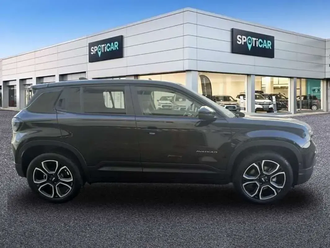 Usado Jeep Avenger EV Summit 116 kW (158 CV) 2023 Negro SUV