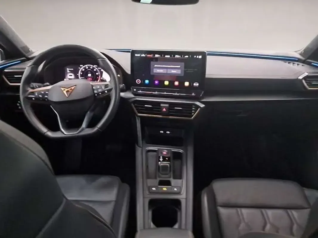 Usado Cupra Leon 150 CV (110 kW) 2024 Gris Utilitario