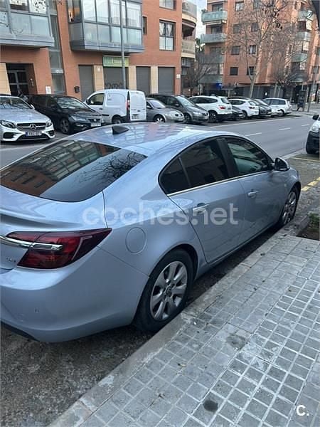Usado Opel Insignia Selective 136 CV (100 kW) 2016 Gris / plata Berlina