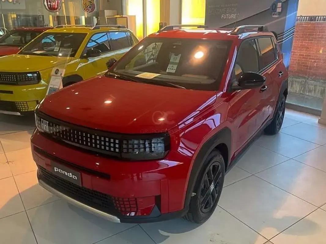 Nuevo Fiat Grande Panda Icon 110 CV (80 kW) 2026 Rojo Utilitario
