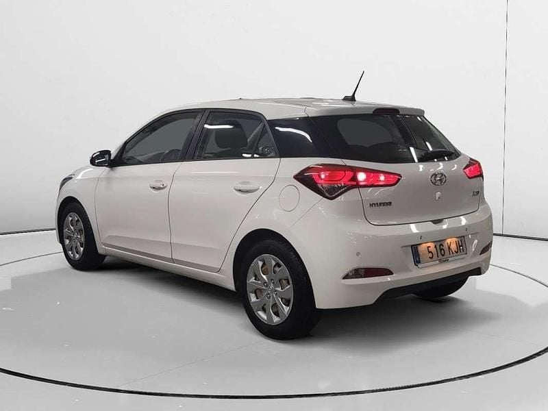 Usado Hyundai i20 90 HP (66 kW) 2018 Branco Citadino