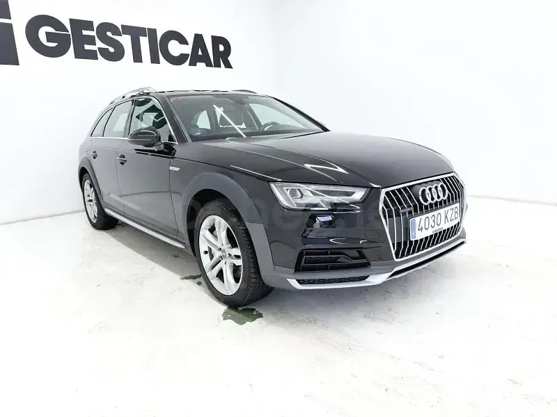 Usado Audi A4 Allroad Premium 245 CV (180 kW) 2019 Negro Familiar