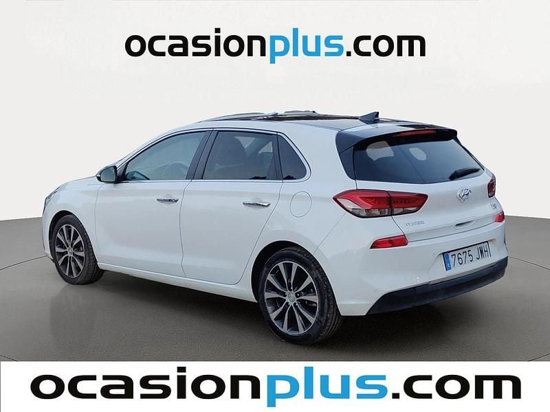 Usado Hyundai i30 Style 140 CV (102 kW) 2017 Blanco