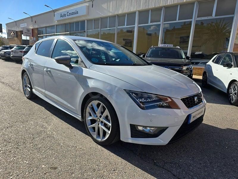 Usado Seat Leon FR 184 CV (135 kW) 2016 Blanco Berlina