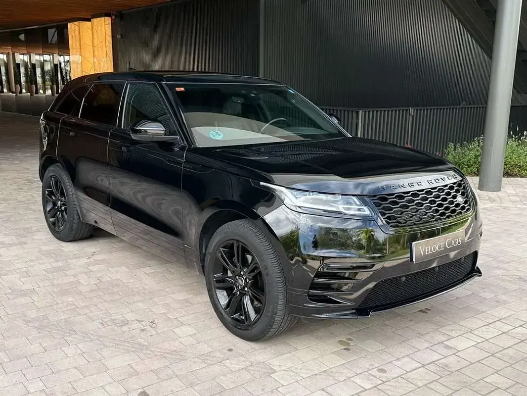 Usado Land Rover Range Rover Velar Basis 180 CV (132 kW) 2019 Negro SUV