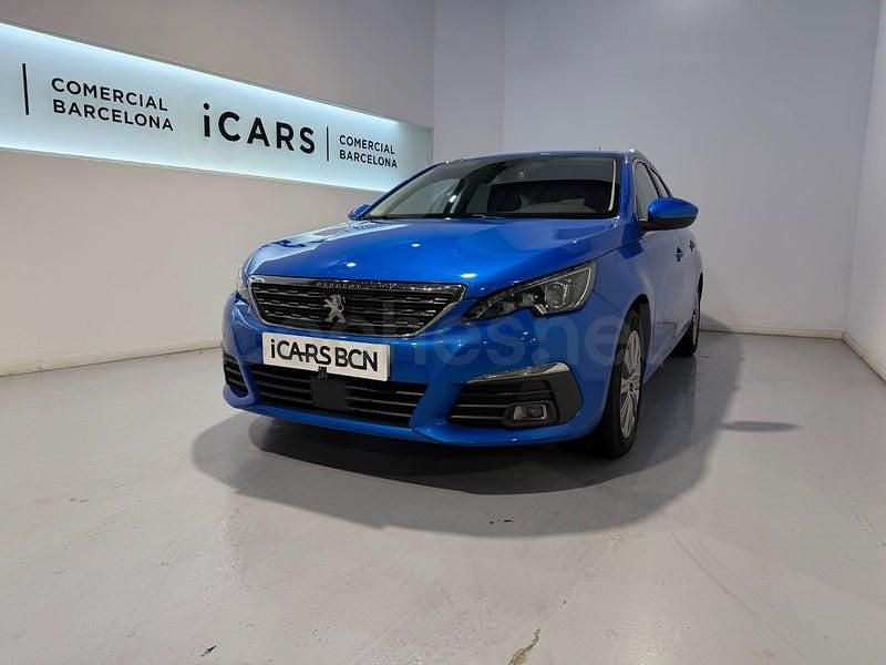 Usado Peugeot 308 SW Allure 130 CV (95 kW) 2021 Azul Familiar