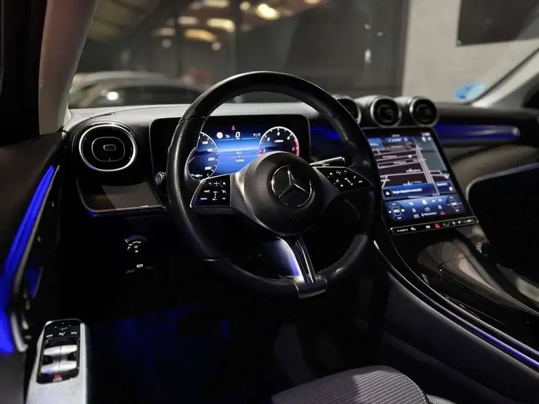 Usado Mercedes GLC220 197 CV (144 kW) 2023 Negro SUV