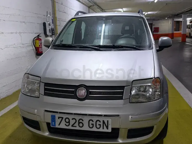 Usado Fiat Panda 60 CV (44 kW) 2008 Gris / plata Utilitario