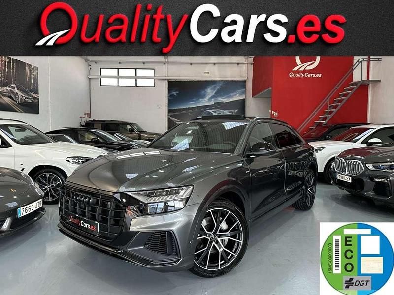 Gris Usado 2022 Audi Q8 SUV | 69.400 € (Precio justo) - Imagen 1/4