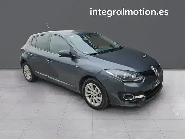Usado Renault Mégane III LIMITED 115 CV (84 kW) 2015 Gris