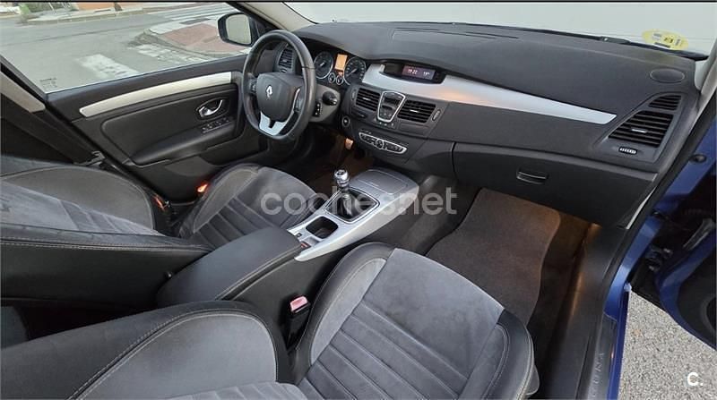 Usado Renault Laguna III GT 180 CV (132 kW) 2008 Azul Berlina