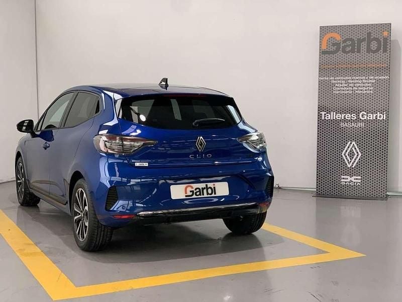 Ny Renault Clio V Techno 143 HK (105 kW) 2025 Blå Halvkombi