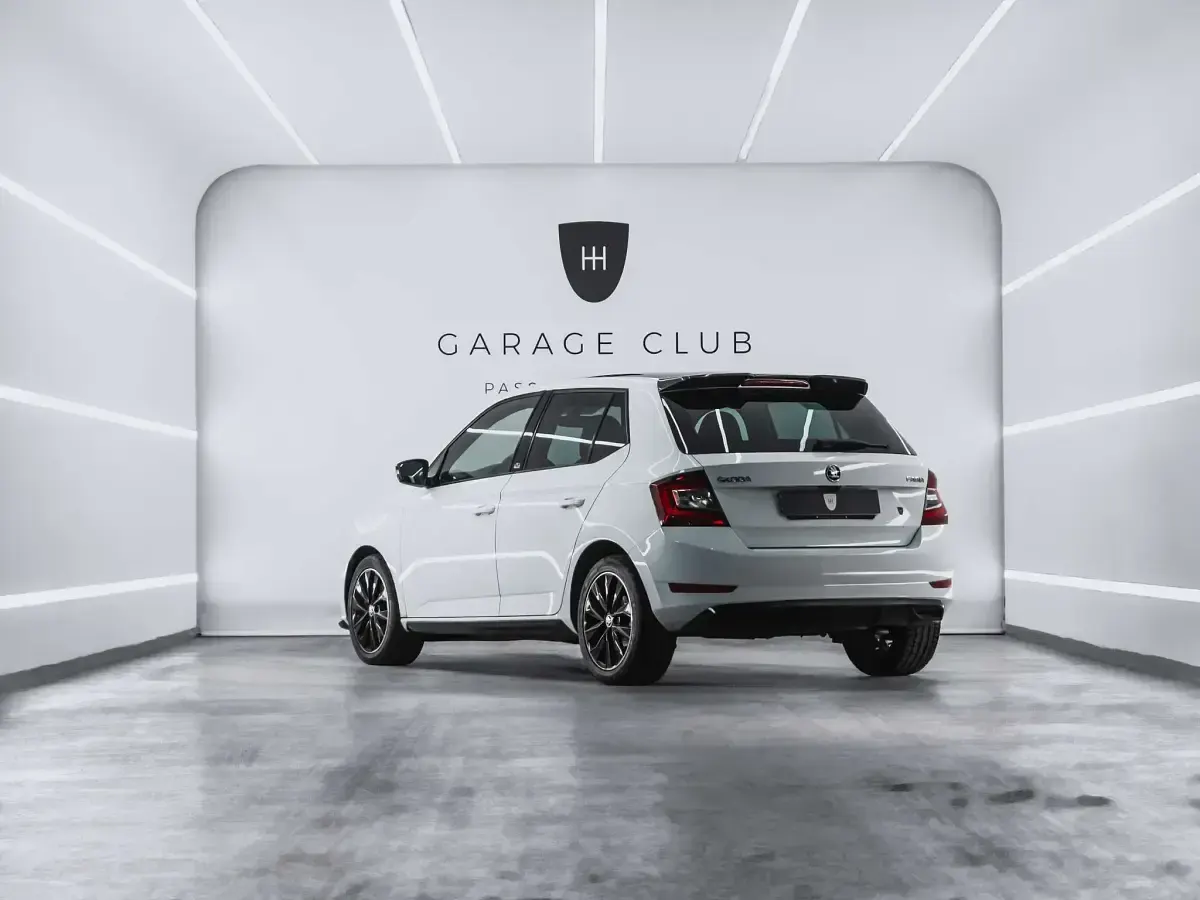 Usado Skoda Fabia Monte Carlo 110 CV (80 kW) 2018 Blanco Berlina