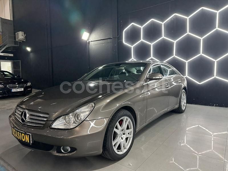 Usado Mercedes CLS350 272 CV (200 kW) 2005 Beige Berlina
