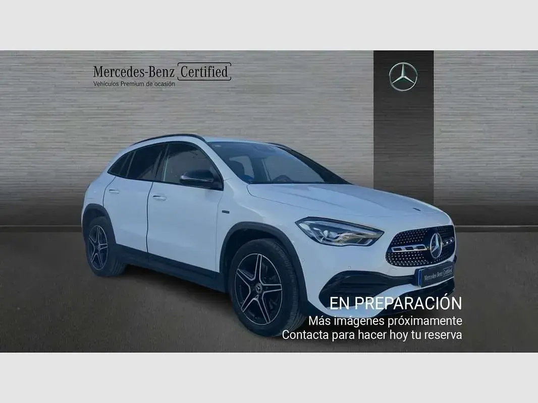 Usado Mercedes GLA250 218 CV (160 kW) 2020 SUV