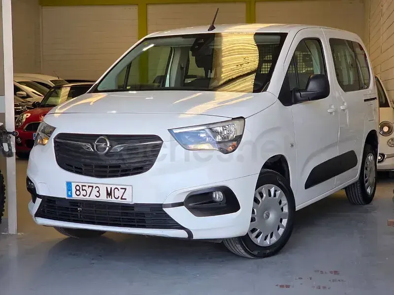 Usado Opel Combo Life Edition 102 CV (75 kW) 2023 Blanco Monovolumen