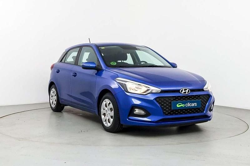 Usado Hyundai i20 75 CV (55 kW) 2018 Azul Utilitario
