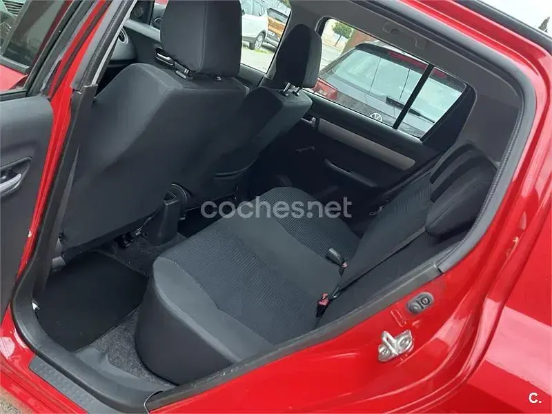 Usado Suzuki Swift GLX 92 CV (67 kW) 2008 Rojo Utilitario