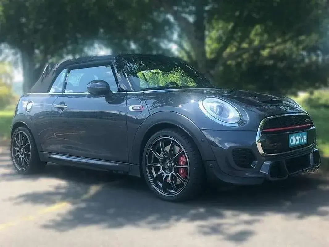 Usado Mini John Cooper Works Cabriolet 231 CV (169 kW) 2017 Gris Descapotable