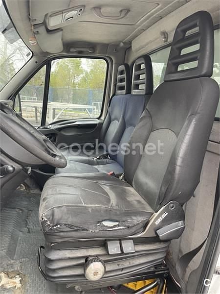 Usado Iveco Daily 116 CV (85 kW) 2010 Blanco Recogida