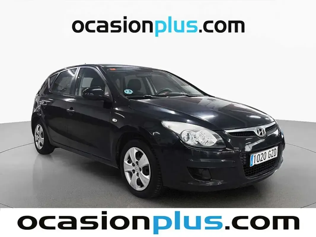 Usado Hyundai i30 Classic 109 CV (80 kW) 2010 Negro Utilitario