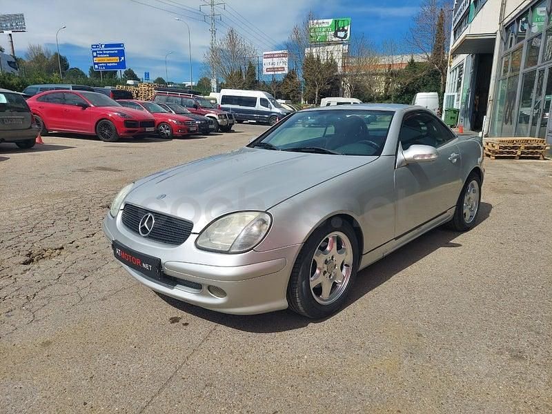 Usado Mercedes SLK200 163 CV (119 kW) 2001 Gris / plata Descapotable