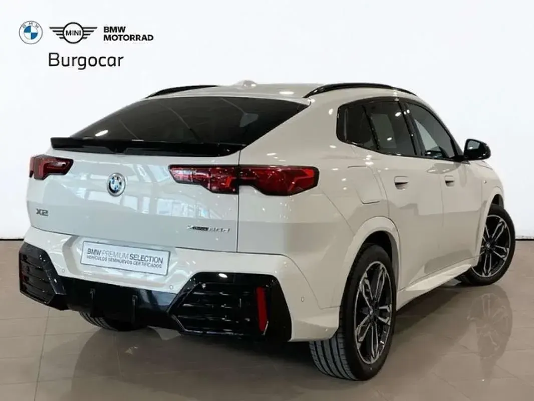Usado BMW X2 Comfort Edition 163 CV (119 kW) 2025 Blanco SUV