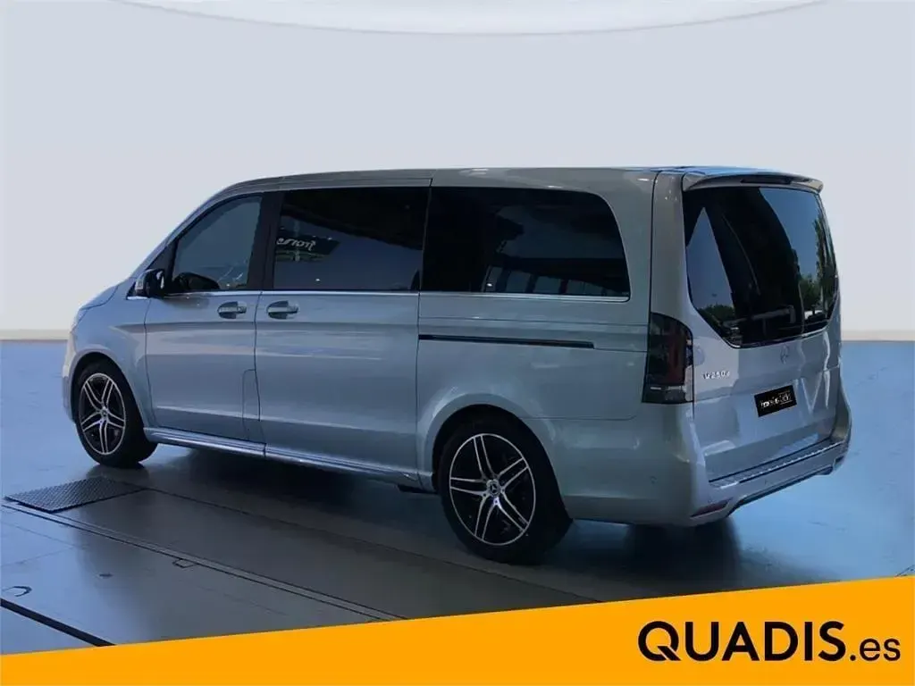 Nuevo Mercedes V250 Avantgarde 190 CV (139 kW) 2026 Gris / plata Monovolumen