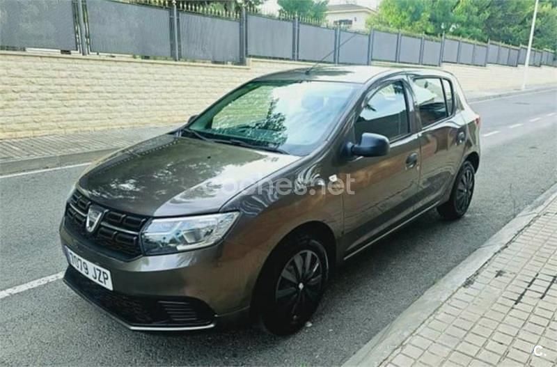 Marrón Usado 2017 Dacia Sandero Lauréate Utilitario | 7200 € (Buen precio) - Imagen 1/1