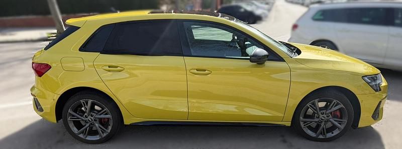 Usado Audi A3 Sportback e-tron Black Edition 245 CV (180 kW) 2021 Amarillo Utilitario
