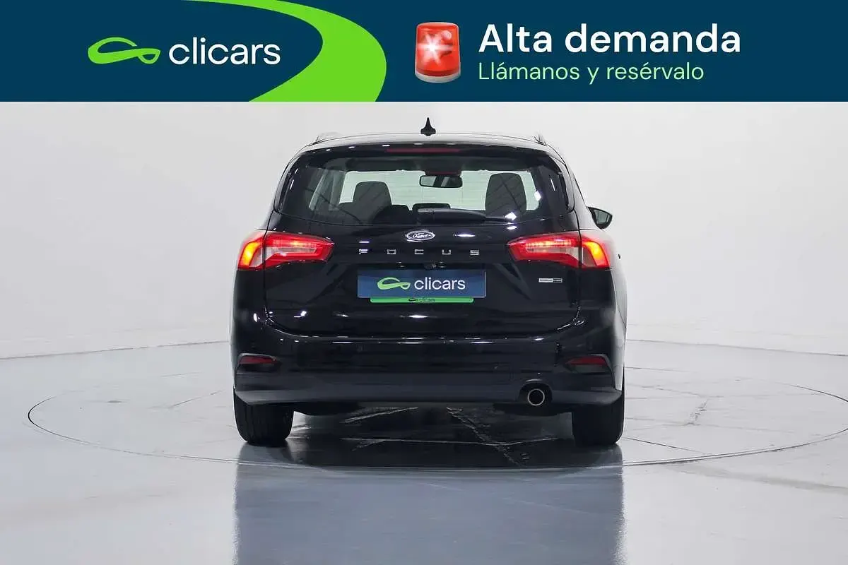 Usado Ford Focus Active 125 CV (91 kW) 2021 Negro Familiar