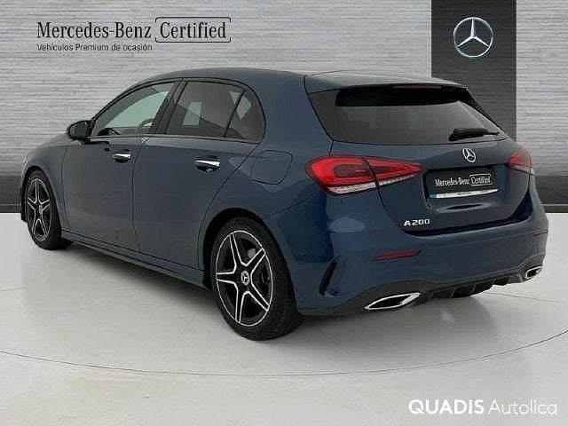 Usado Mercedes A200 AMG line 163 CV (119 kW) 2022 Azul denim