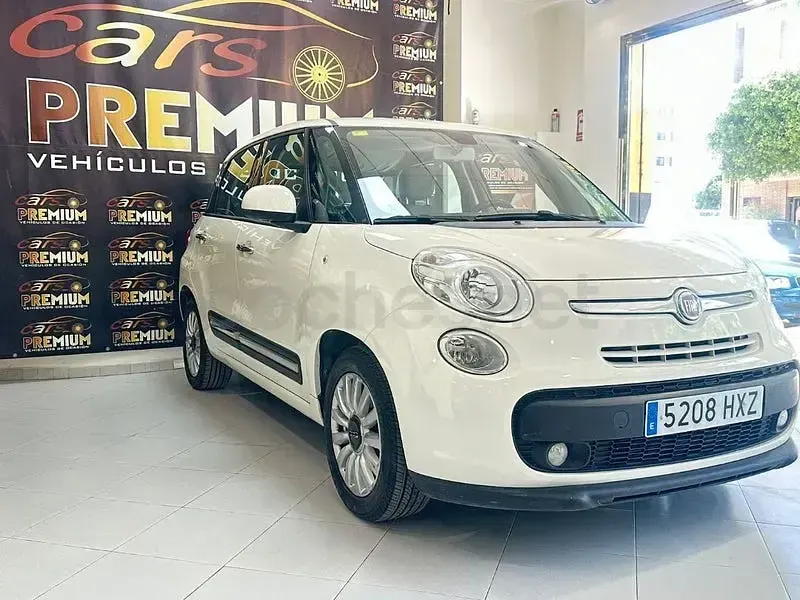 Usado Fiat 500L Trekking 85 CV (62 kW) 2014 Blanco Monovolumen