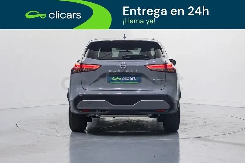 Usado Nissan Qashqai N-Connecta 190 CV (139 kW) 2023 Gris / plata SUV