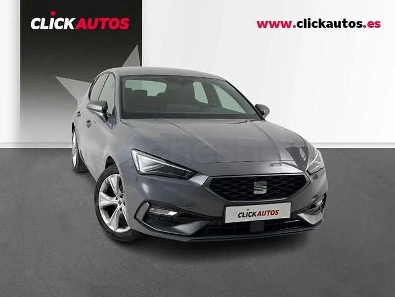 Usado Seat Leon FR 150 CV (110 kW) 2025 Gris / plata Berlina